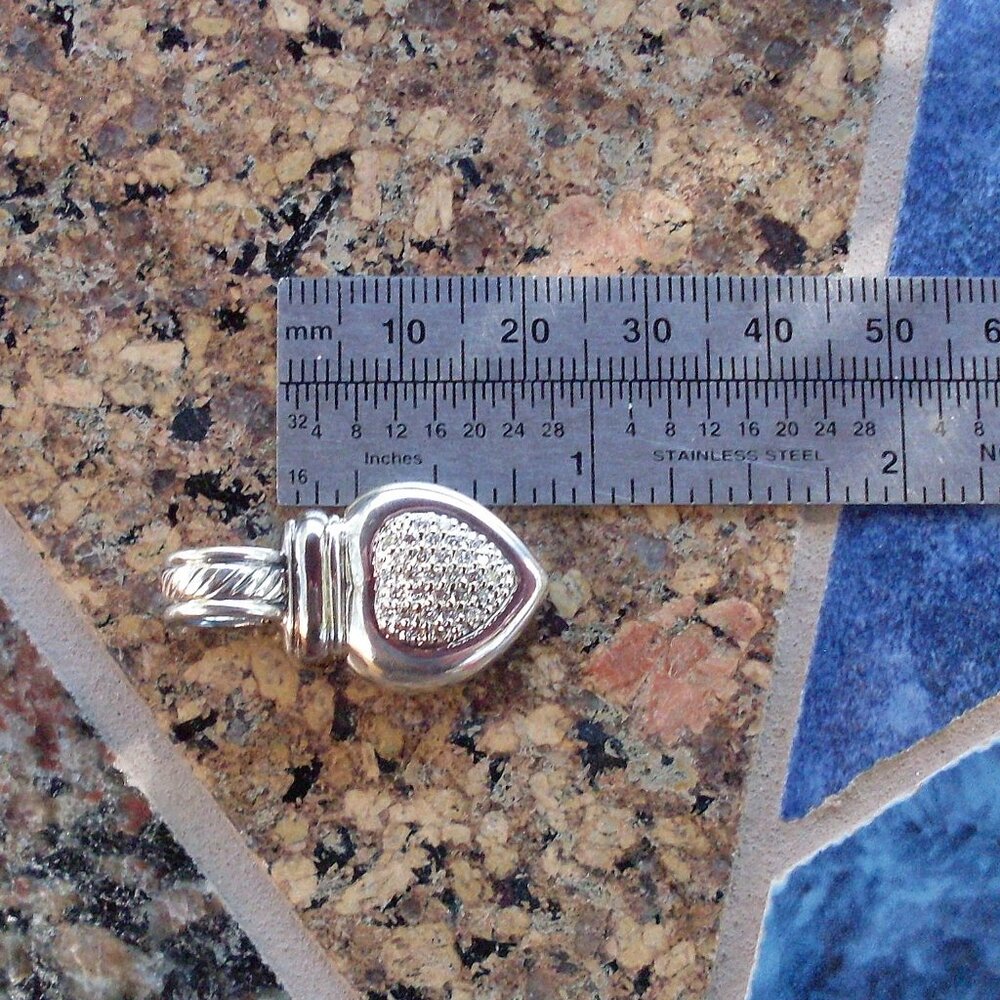 Retired David Yurman Diamond Heart Pendant w/Chain - 18K/925 - Gift Boxed - Picture 11 of 12
